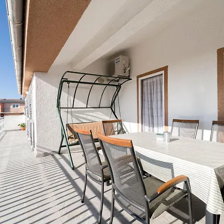 Skriveni Dvori Apartmán