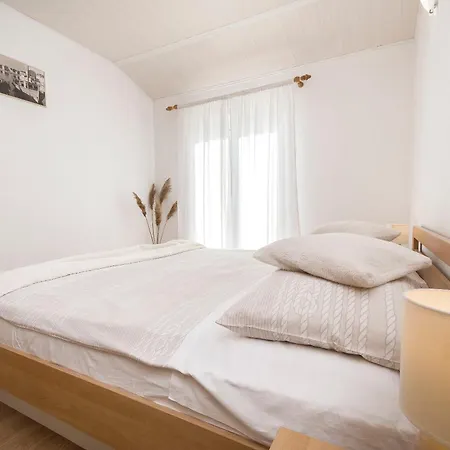 Skriveni Dvori Apartmán Vodice
