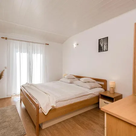 Skriveni Dvori Apartmán Vodice