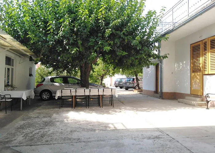 Apartment Skriveni Dvori *